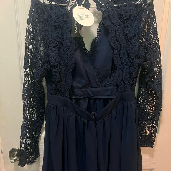 Boohoo Navy Backless Lace Dress - Picture 4 of 5